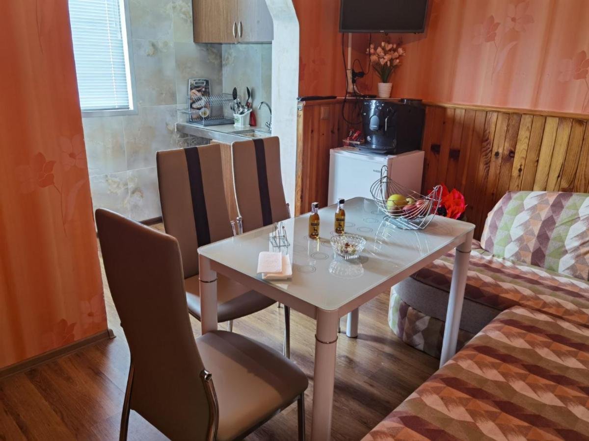 Апартамент Дани Apartament Dani Kazanluk Bagian luar foto